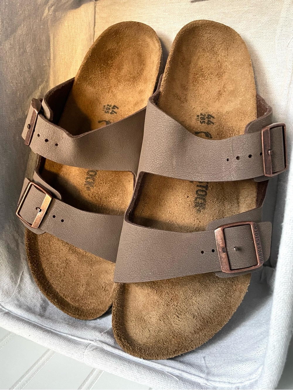 Birkenstock Arizona Sandal Mocha Two-Strap Iconic Light Brown EU 44 M11 Reg NWOT - Picture 8 of 14